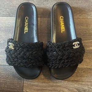Amazing Brand New Chanel Slides